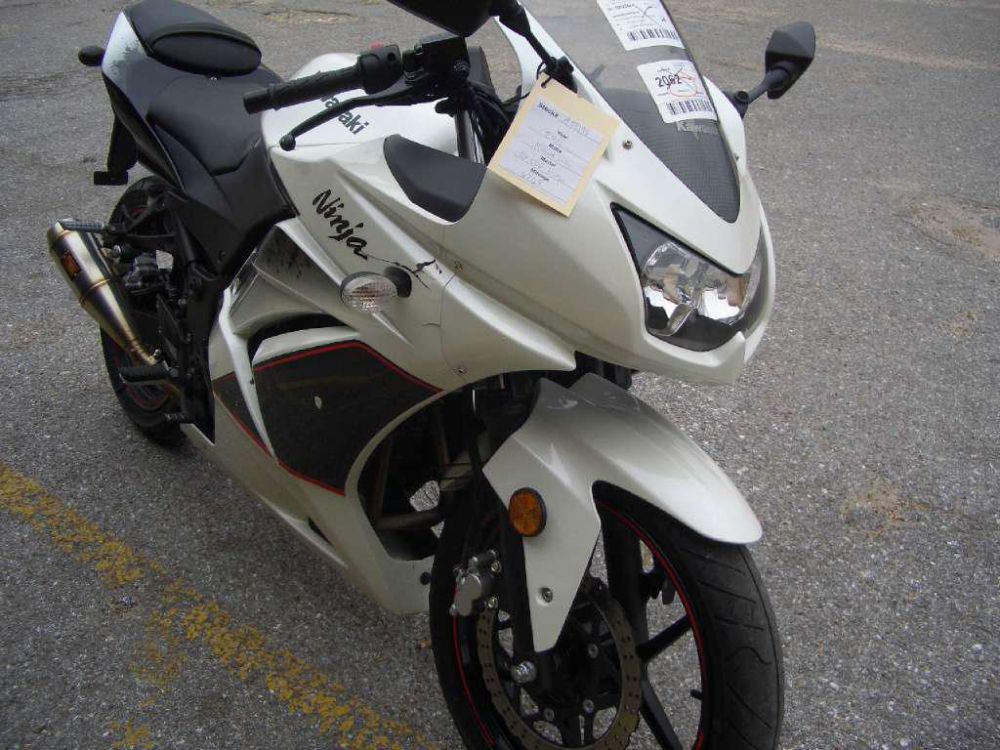 2011 Kawasaki Ninja 250R Sportbike , US $4,288.00, image 2