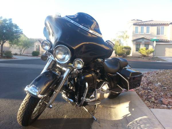 00 bagger harley davidson with a new 103 motor in it, lot&#039;s of chrome
