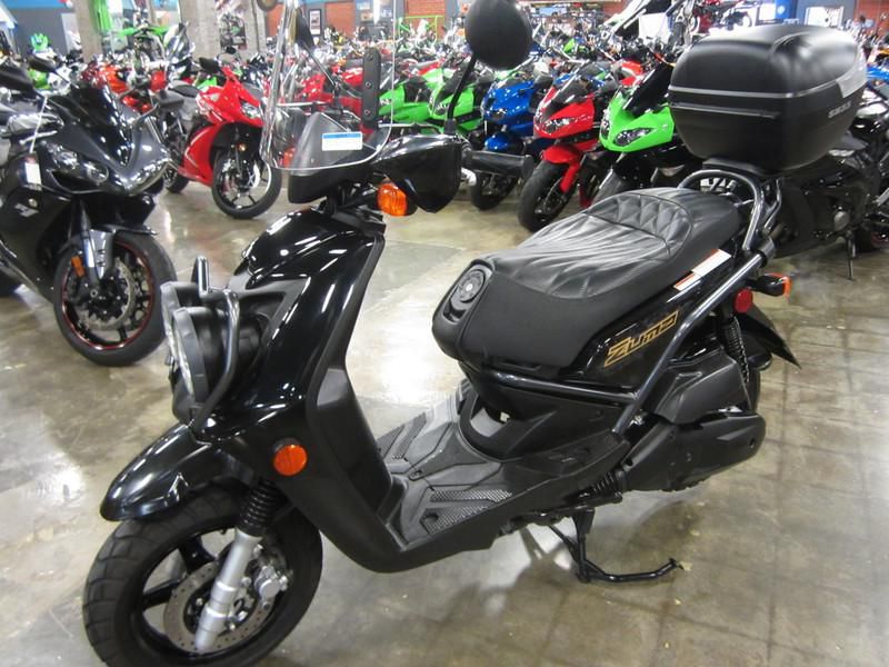 2012 Yamaha Zuma 125 Moped 