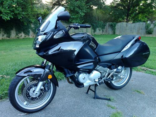 2011 Honda NT700V ABS