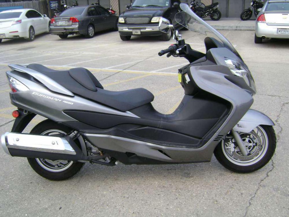 2011 suzuki burgman 400 abs  scooter 