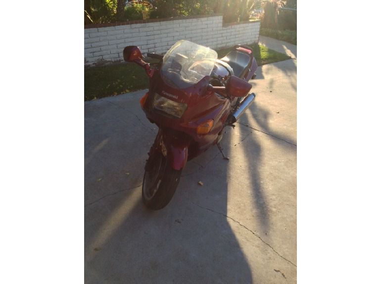 1992 Kawasaki Ninja Zx -6R , $1,800, image 2