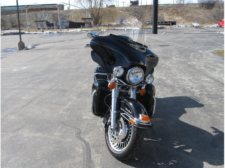 2011 Harley-Davidson FLHTCU Ultra Classic Electra Glide , $18,999, image 3