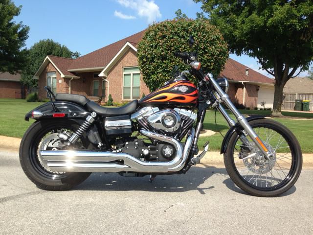2011 harley-davidson dyna wide glide (only 997 miles, clean ride)