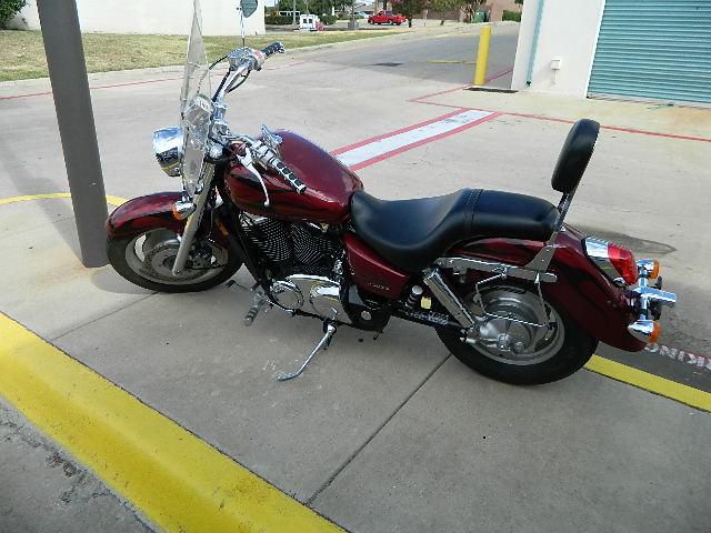 Honda vt1100 c2 shadow sabre red with flames 5018 miles
