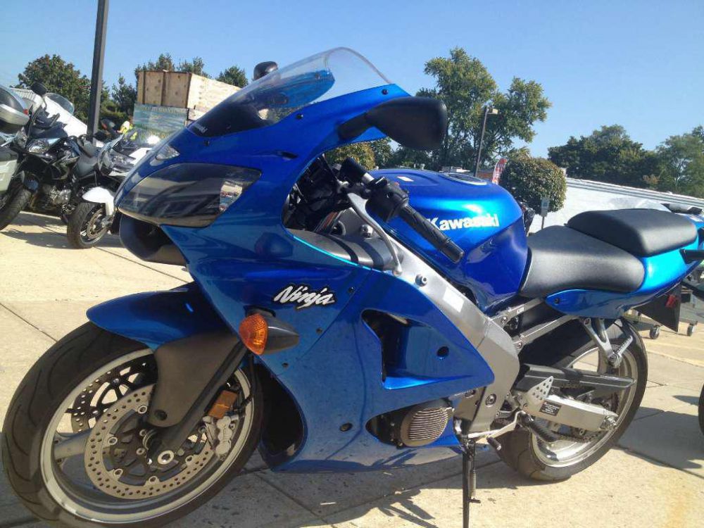 2008 kawasaki zzr600  sportbike 