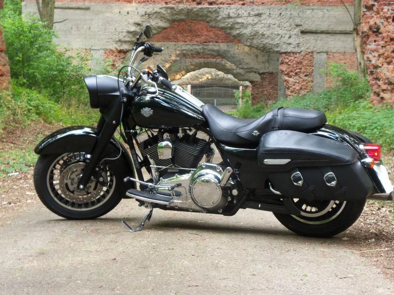 HARLEY DAVIDSON ROAD KING 2010 SUPERTRAPP,DYNATEK ,K&N, 8400 km!