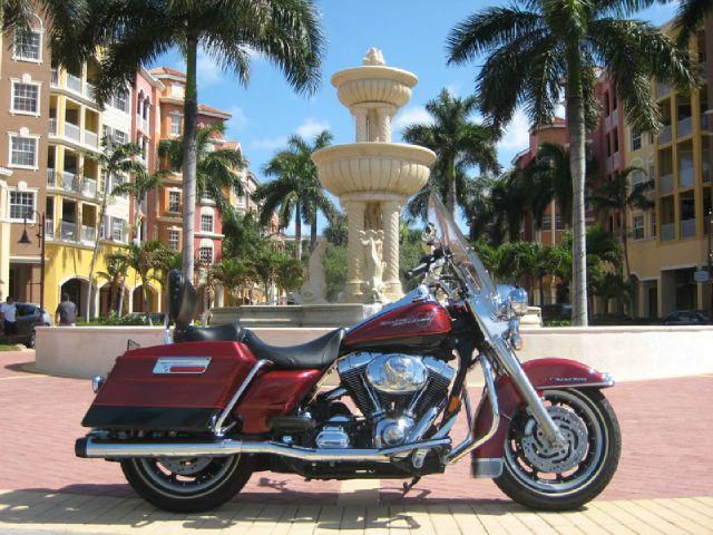 2006 Harley-Davidson Road King Custom Touring 