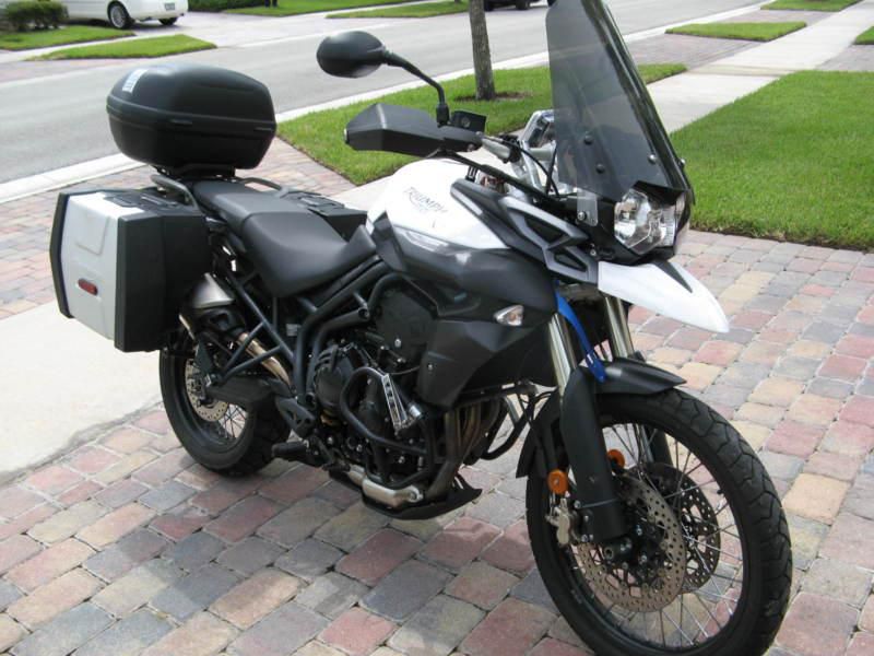 2012 triumph tiger 800 xc, abs, no reserve, low (2662) miles, like new