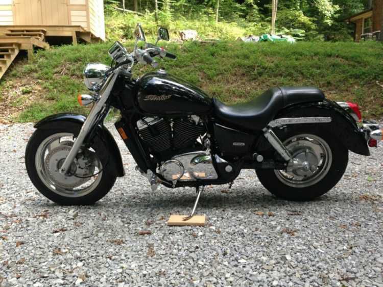 2006 Honda Shadow Sabre Hines Pipes