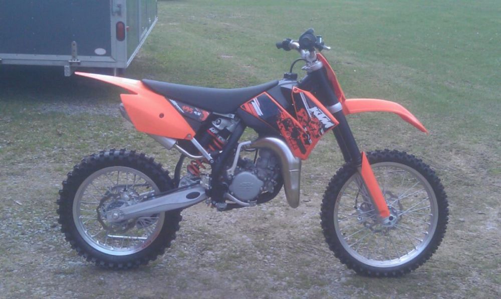 2011 ktm sx  dirt bike 