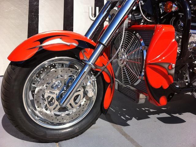 Boss Hoss BHC-9 LS 445 Coupe Trike