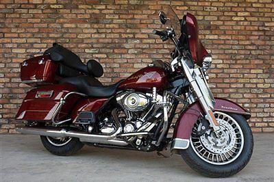 2009 HD ROAD KING - UPGRADED FAIRING - STEREO - TRUNK - LOW MILES - EXCELLENT