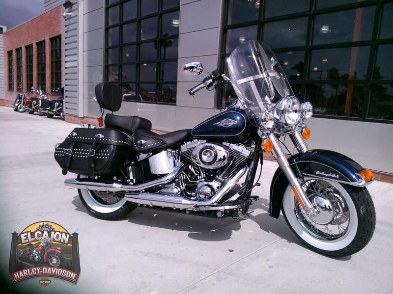 2013 Harley-Davidson FLSTC - Heritage Softail Classic Cruiser 