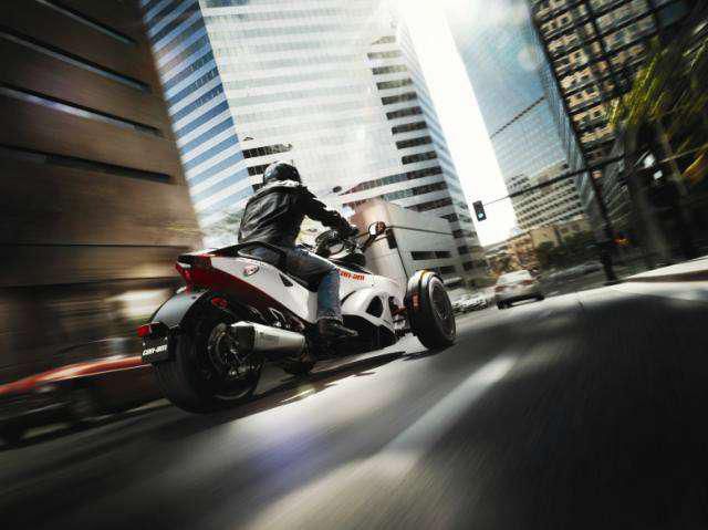 2014 can-am spyder rs-s se5  sportbike 