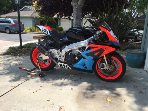 2014 Aprilia RSV4 R APRC