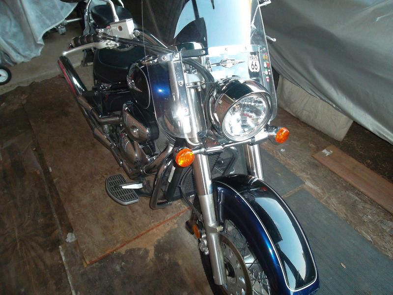2005 Blue Suzuki Boulevard C50!