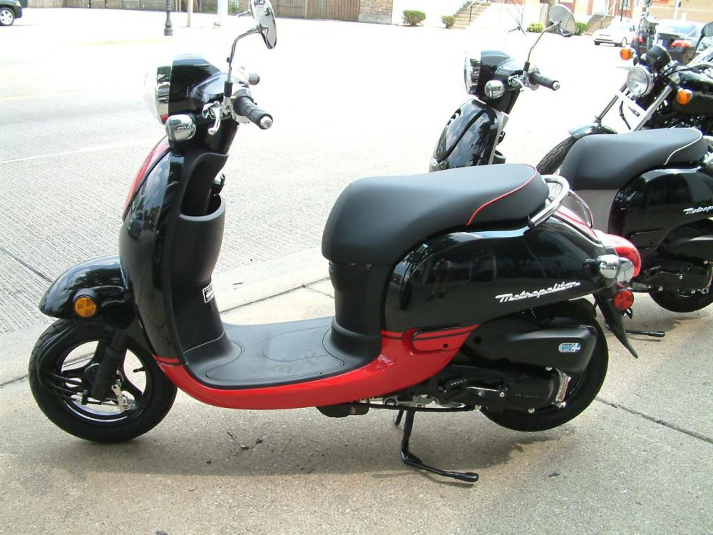 2013 Honda Metropolitan Scooter 