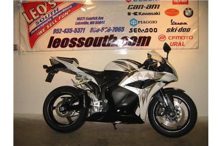 2009 honda cbr 600rr  sportbike 