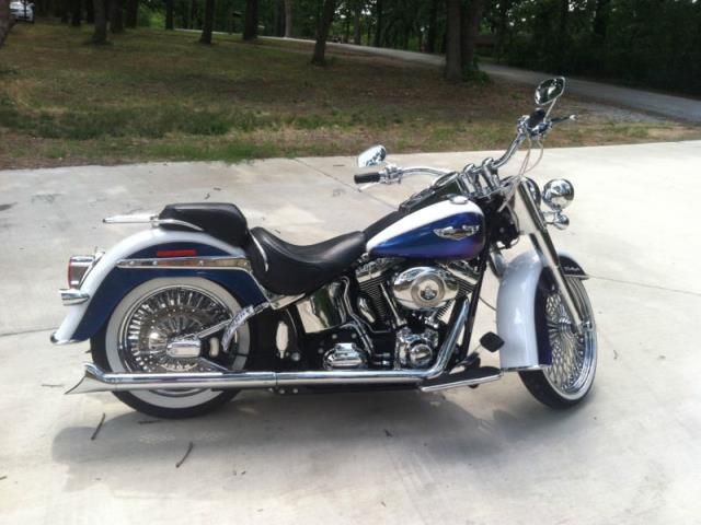 2010 - harley-davidson softail deluxe