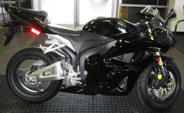 2012 honda cbr600rr  sportbike 