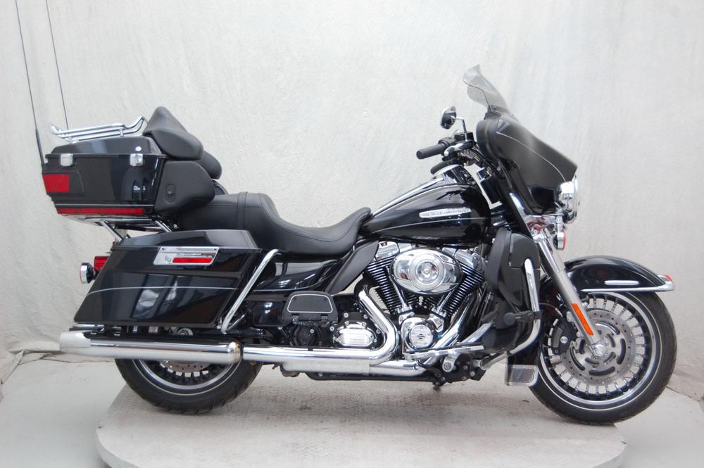 2011 harley-davidson flhtk  cruiser 