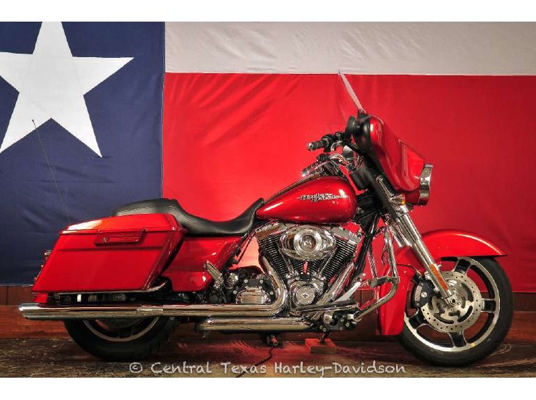 2012 Harley-Davidson Street Glide , $18,999, image 2