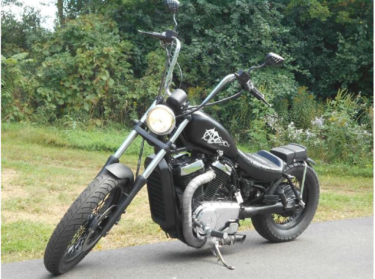 1986 Suzuki Intruder 700 for sale on 2040-motos