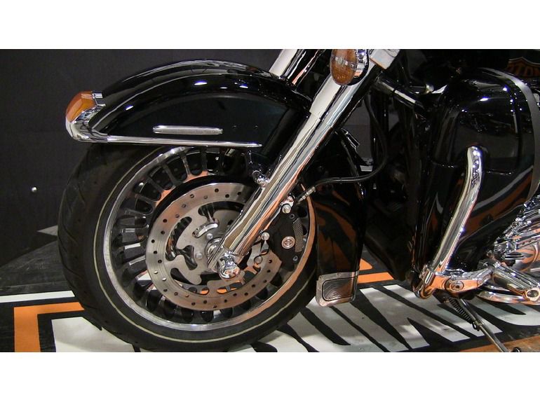 2014 Harley-Davidson CVO ROAD KING CVO , $28,499, image 3