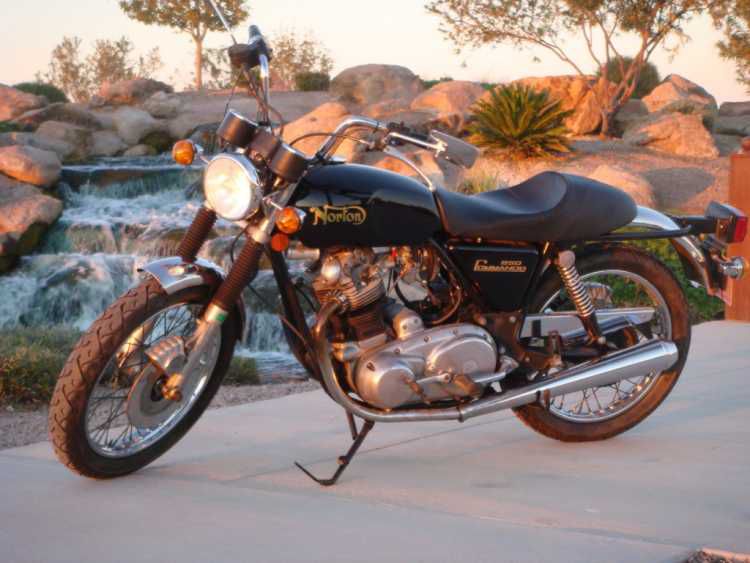 1975 NORTON COMMANDO MKIII massive Harley Davidson starter