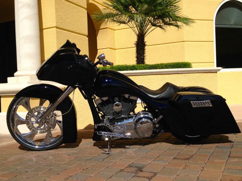 2010 HARLEY ROAD GLIDE STREET GLIDE 26