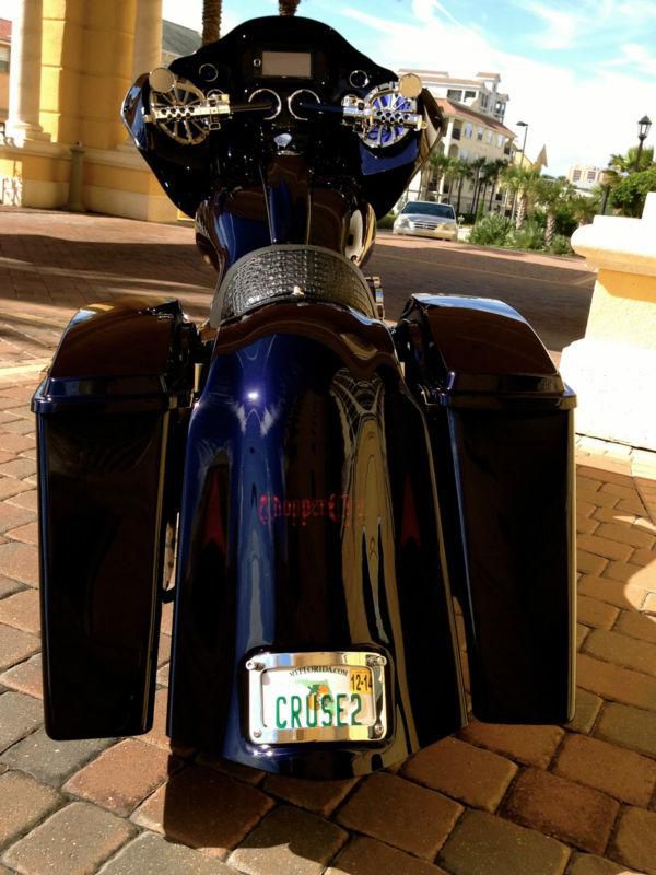 2010 HARLEY ROAD GLIDE STREET GLIDE 26