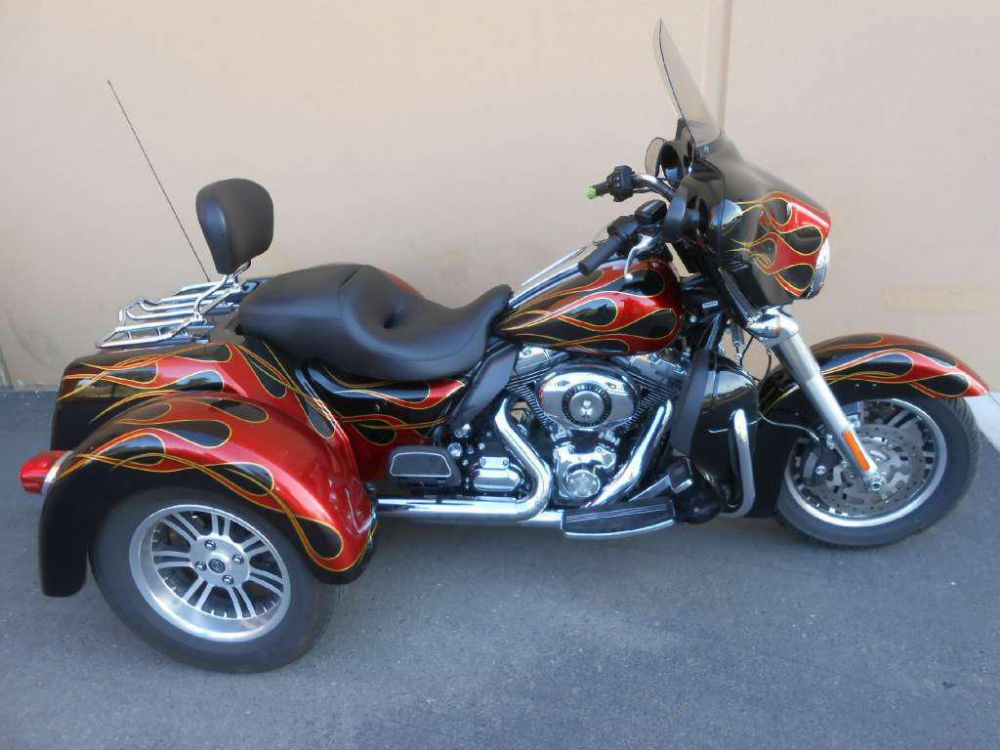 2010 Harley-Davidson FLHXXX Street Glide Trike Trike 