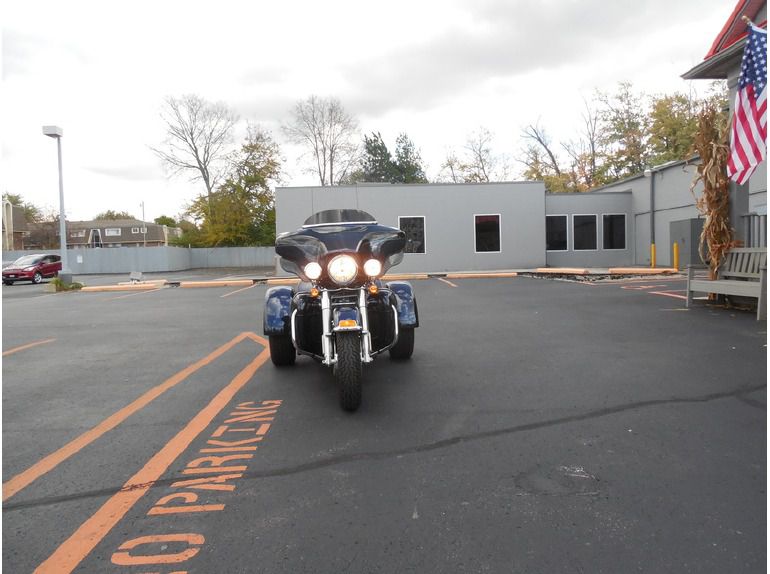 2012 Harley-Davidson FLHTCUTG - Tri Glide Ultra Classic 