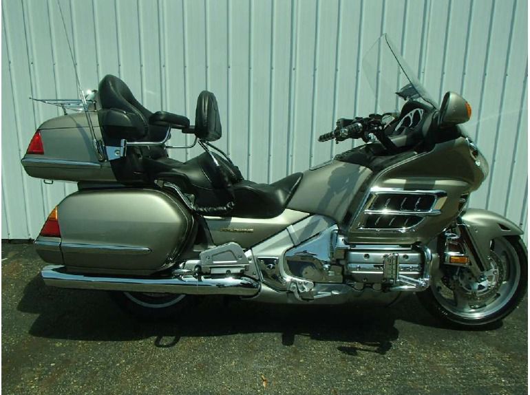 2003 honda gold wing 