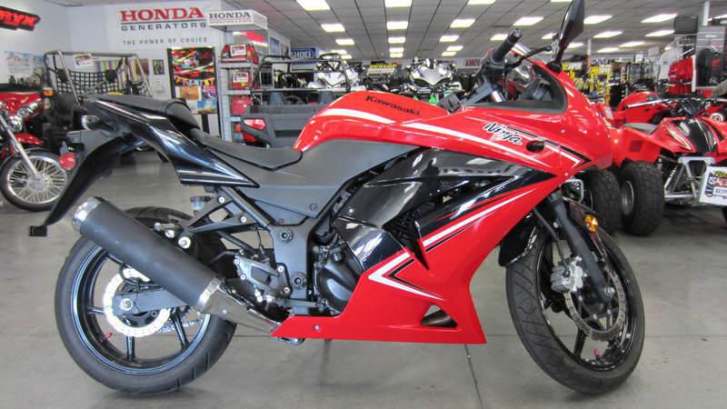 2012 kawasaki ninja 250r  sportbike 