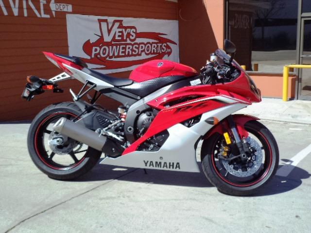 2013 yamaha yzf-r6  sportbike 