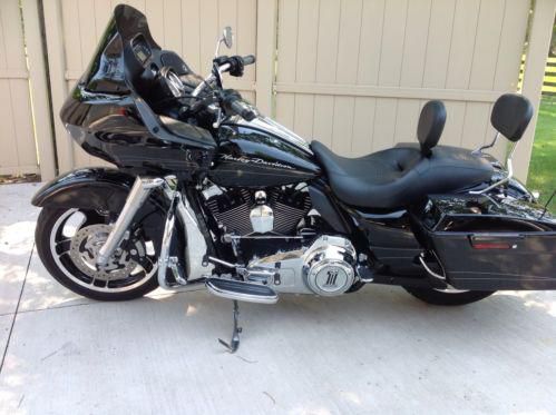2010 Harley-Davidson FLTRX Road Glide LIKE NEW black 8556 miles ONE OWNER NICE