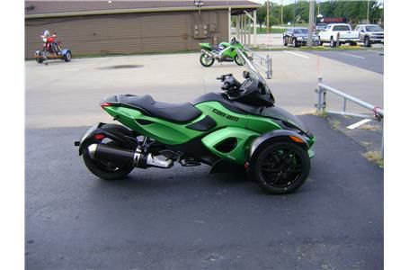 2012 Can-Am SPYDER RS-S SM5 Sportbike 