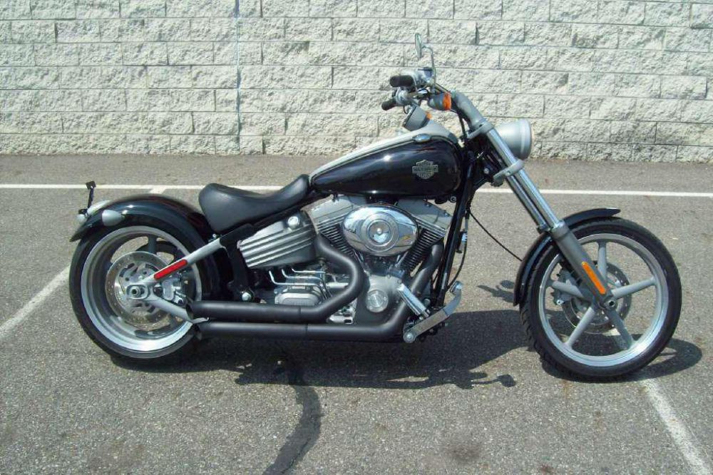 2009 Harley-Davidson FXCW Softail Rocker Cruiser 