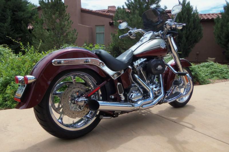 2010 CVO Softail Convertible SCREAMING EAGLE low milage extended service plan, US $18,000.00, image 2