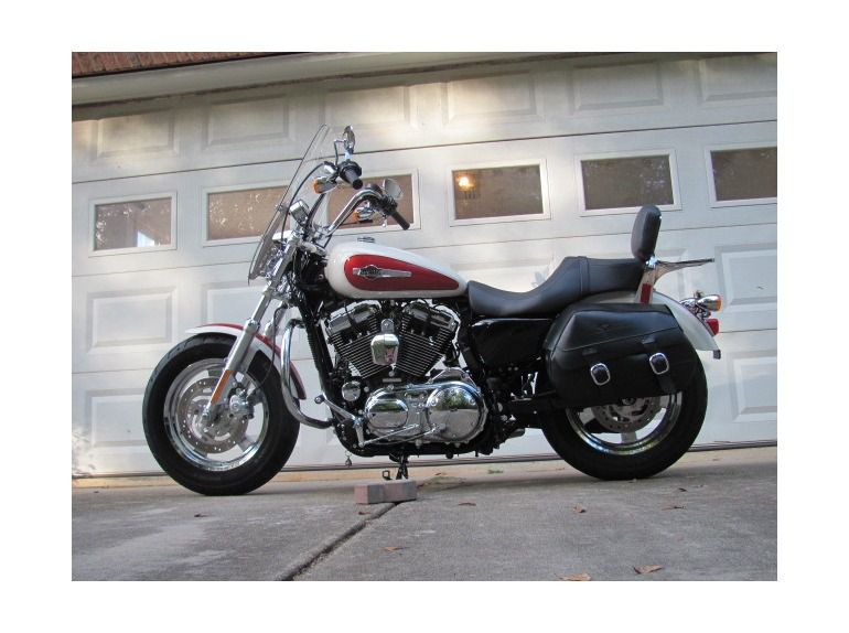 2012 Harley-Davidson Sportster 1200 CUSTOM 