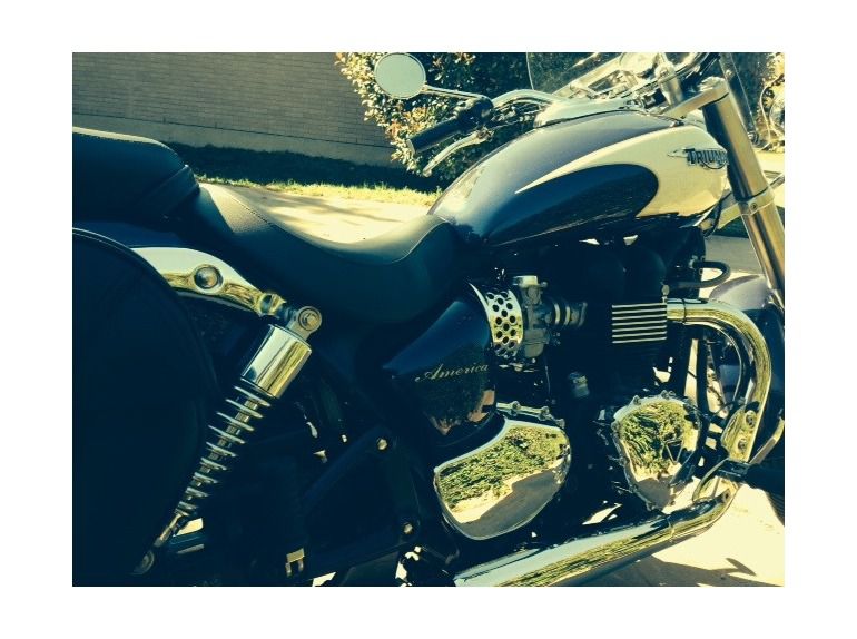 2011 Triumph America 2-TONE 
