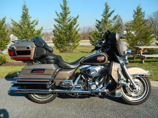 2004 gold harley-davidson flhtci electra glide classic