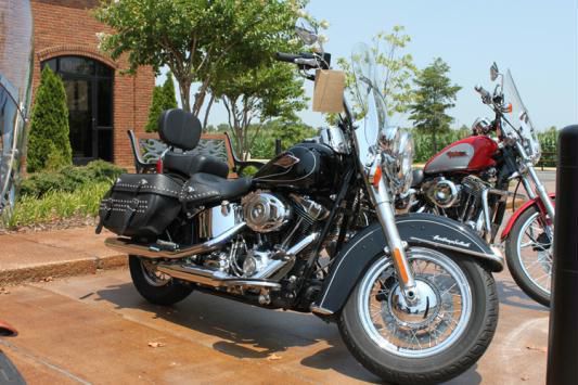 2009 Harley-Davidson Heritage Softail Classic CLASSIC Cruiser 
