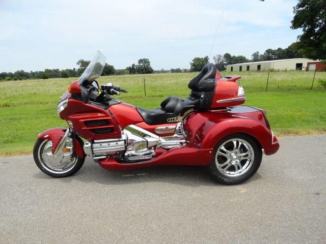 2008 Honda Goldwing GL1800 Caliente Red Roadsmith Trike
