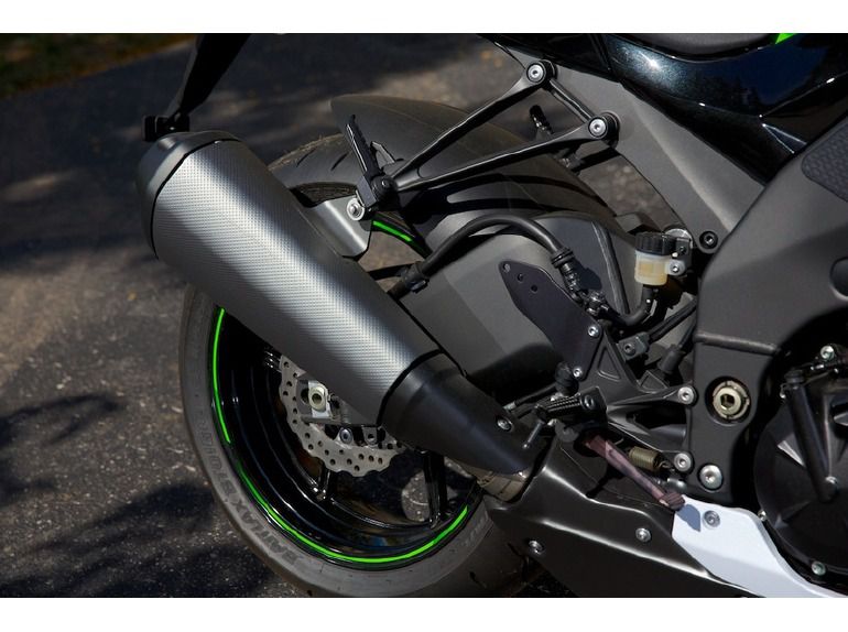2010 Kawasaki Ninja ZX -10R , $9,487, image 19