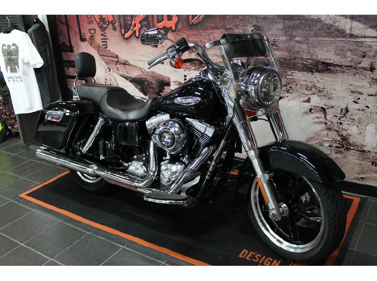 2012 Harley-Davidson Dyna Glide Switchback - FLD , $13,999, image 2