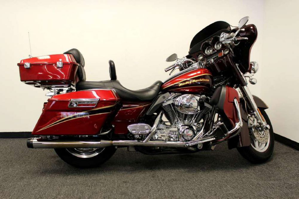 2005 harley-davidson flhtcse2 screamin eagle electra glide  touring 