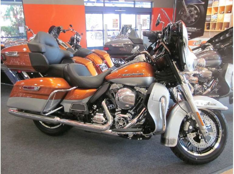 2014 Harley-Davidson FLHTK Ultra Limited 